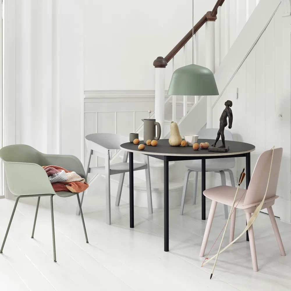 Base spisebord rundt Ø 110 cm, Black linoleum-Plywood-Black Muuto