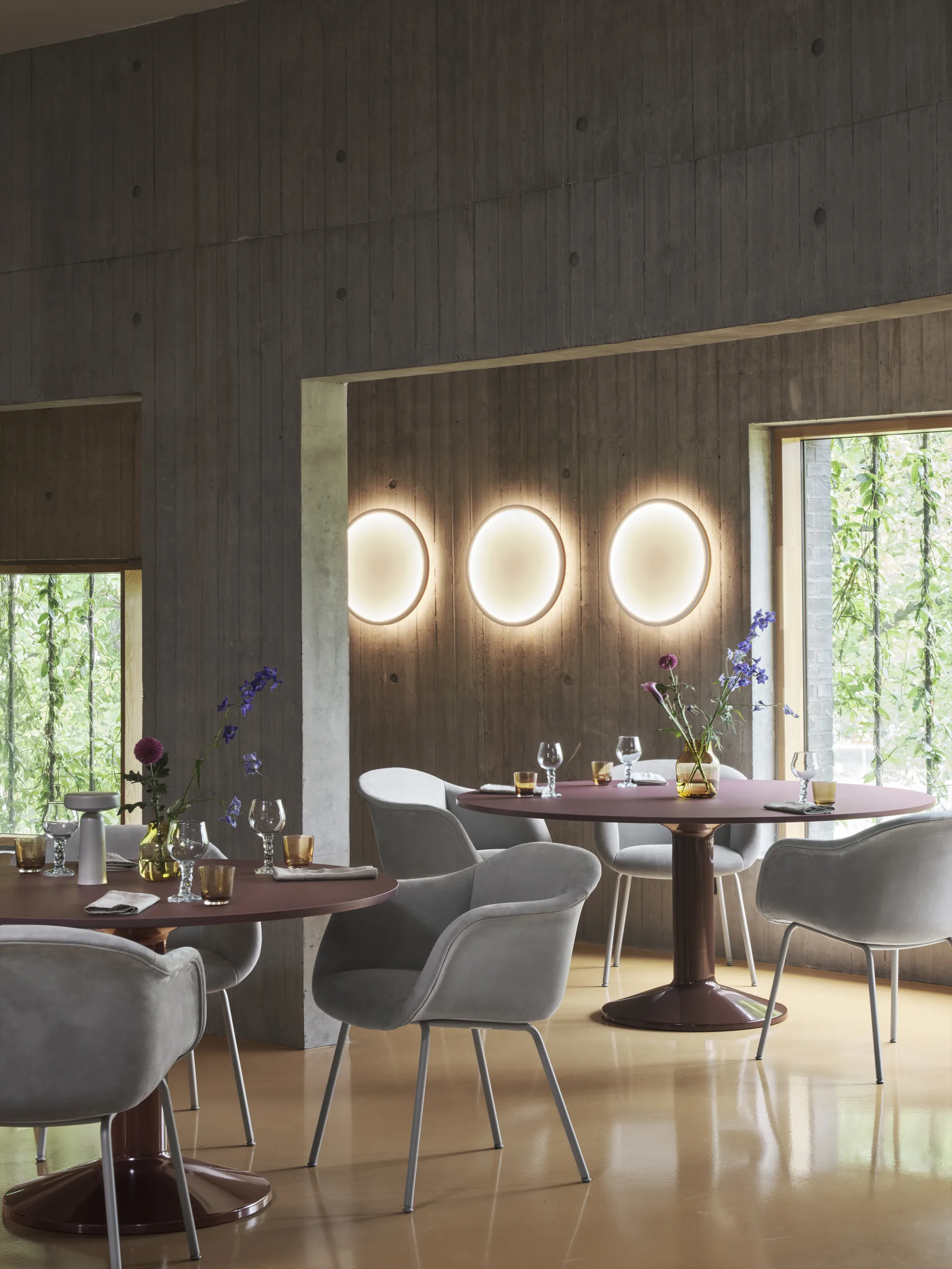 Calm vegglampe Ø50 cm, White/Black Muuto