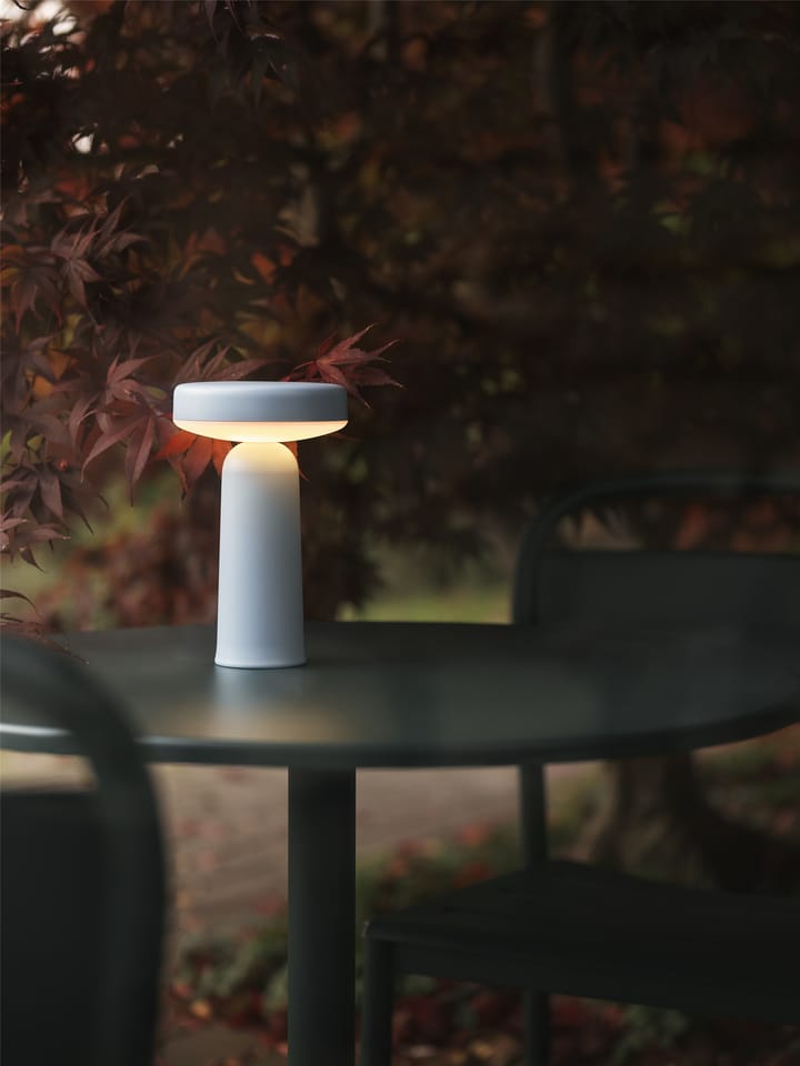 Ease portabel bordlampe 21,5 cm, Lyseblå Muuto