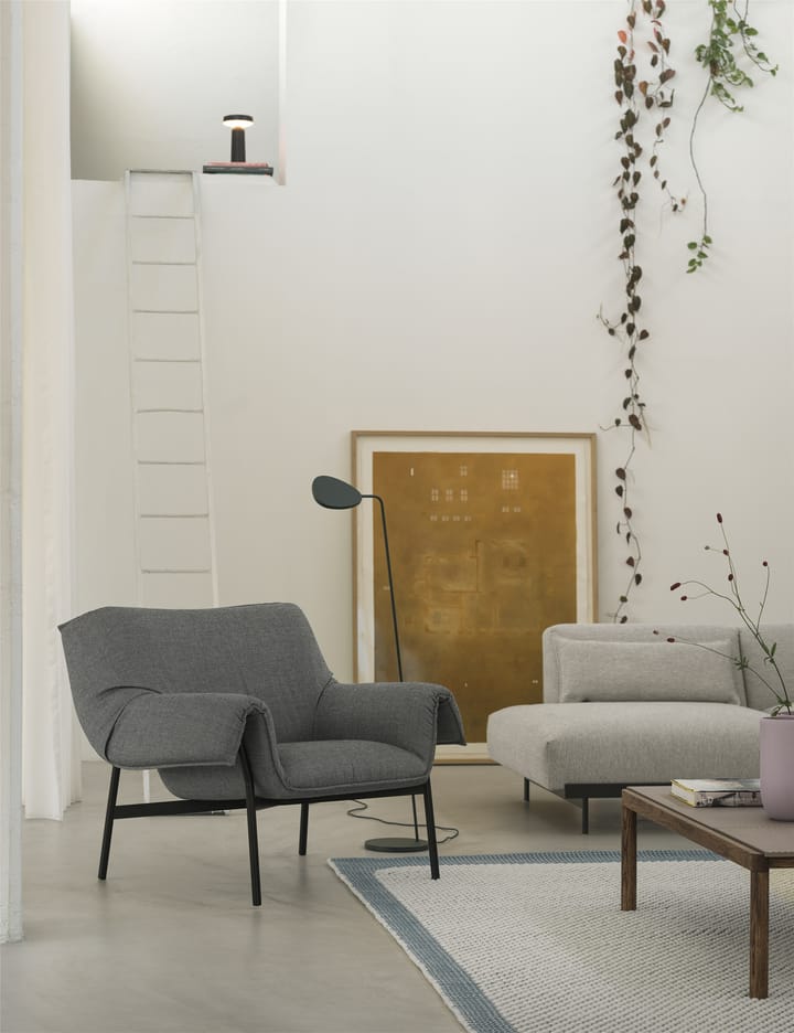 Ease portabel bordlampe 21,5 cm, Svart Muuto