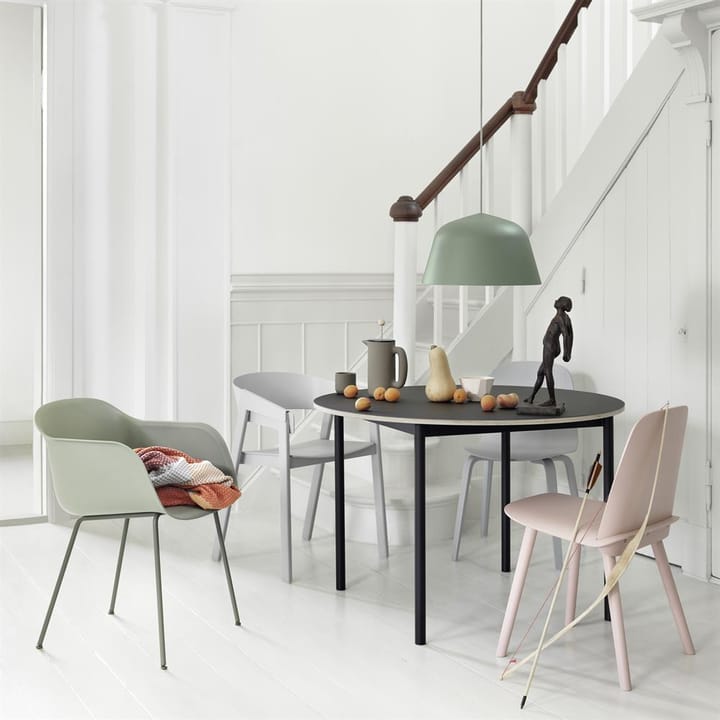 Fiber chair stol med armstøtte, dusty green (grønn) Muuto