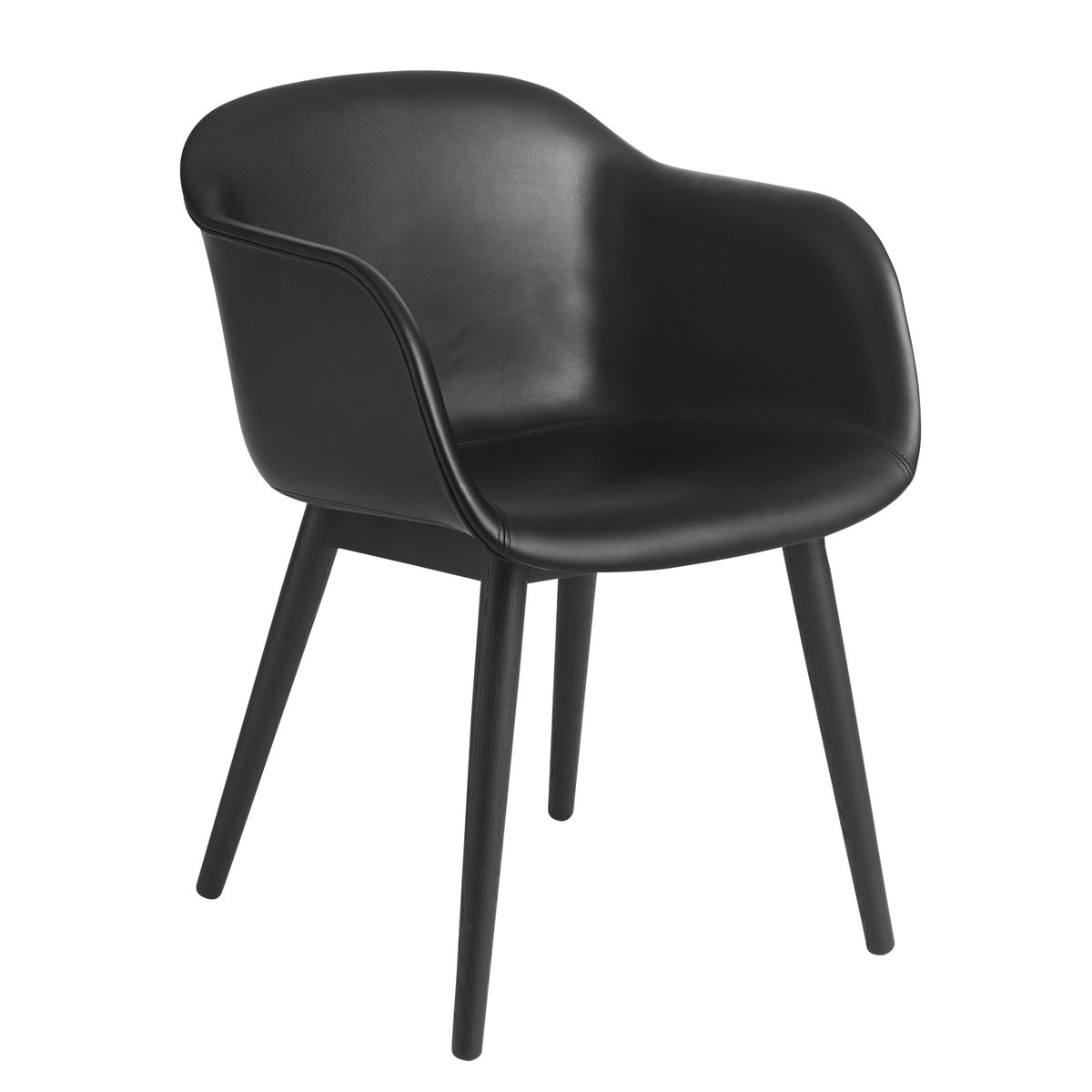 Muuto Fiber Chair stol med armstøtte og trebein Black leather-black