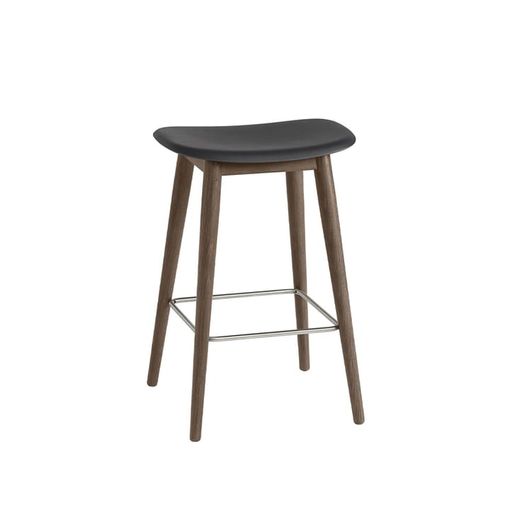Fiber counter stool 75 cm - black, mørkebrunbeisede ben - Muuto