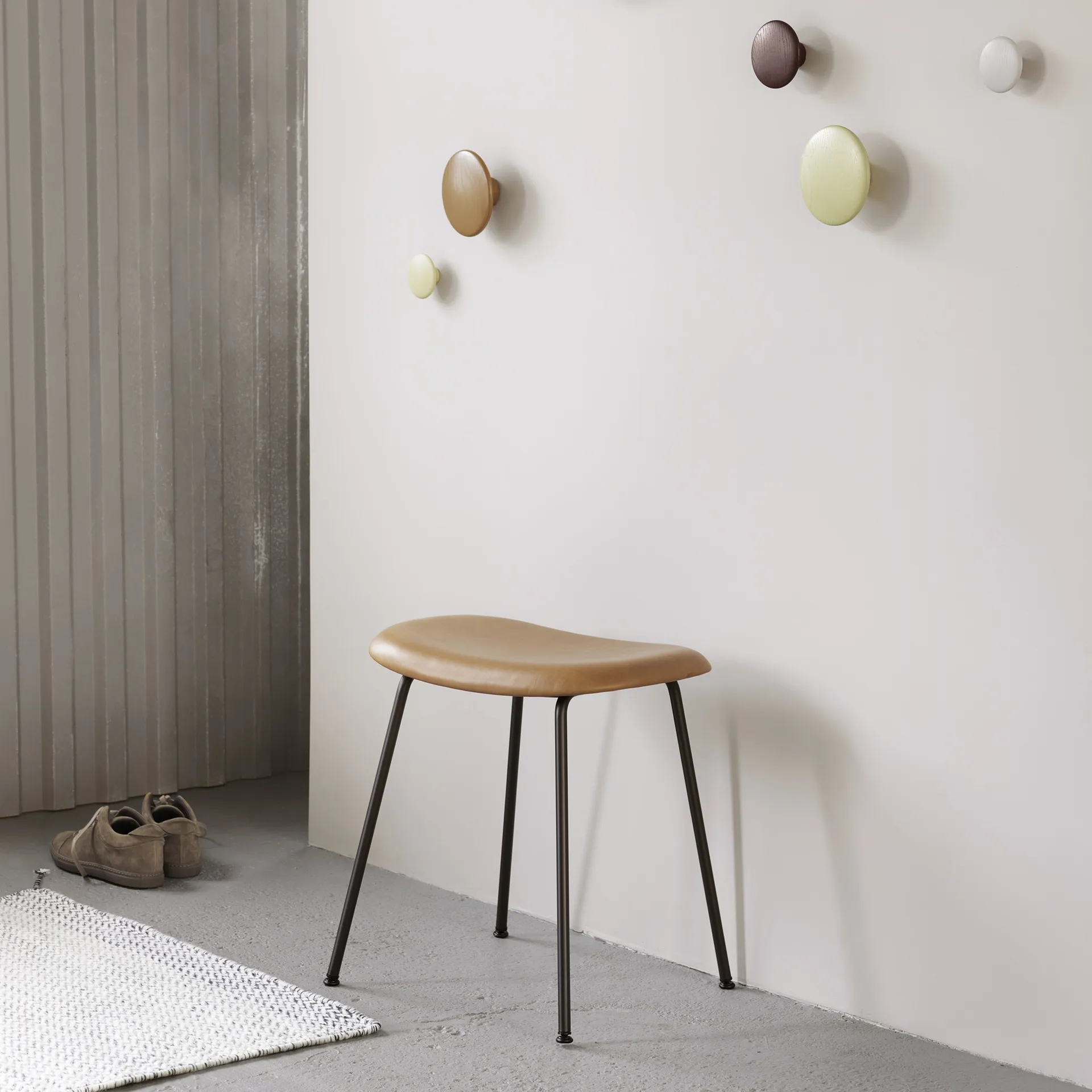 Fiber krakk, natural white, eikeben Muuto