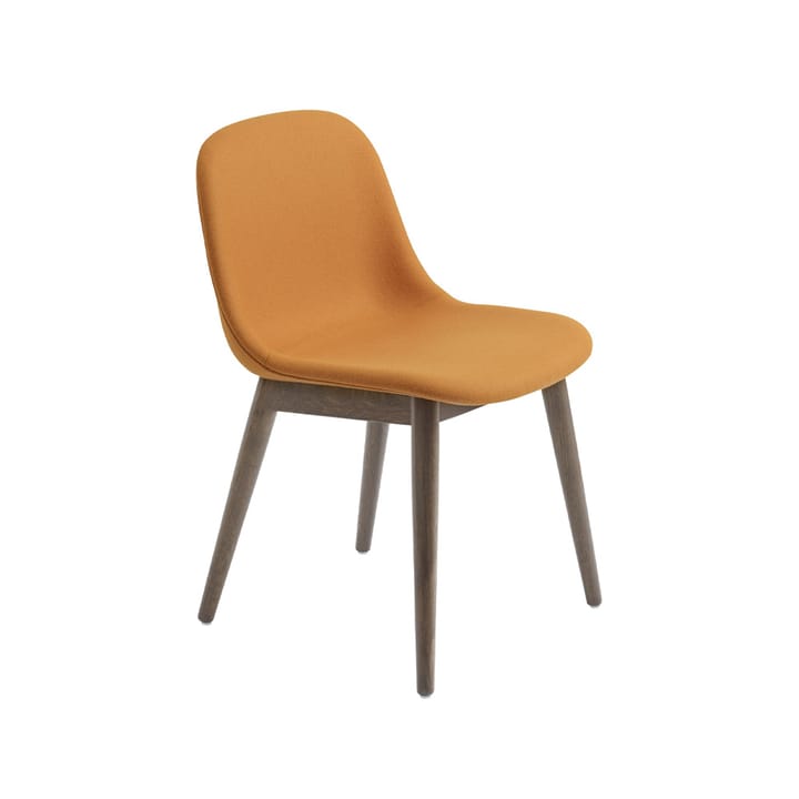 Fiber stol med treben - tekstil hero 451 orange, brunbeisede eikeben - Muuto