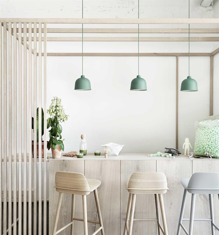 Grain taklampe, dusty green (grønn) Muuto