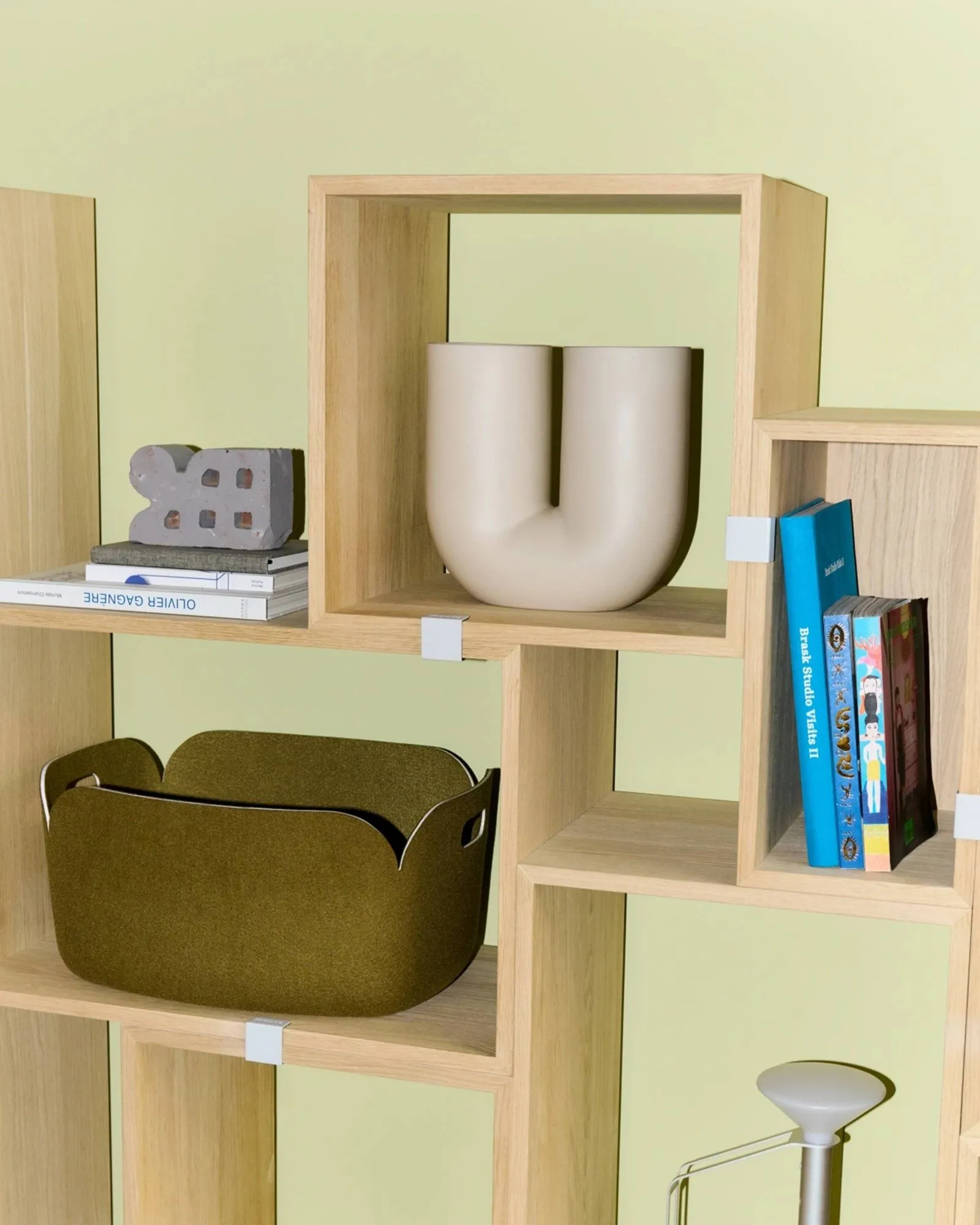 Kink vase 26 cm, Sand Muuto
