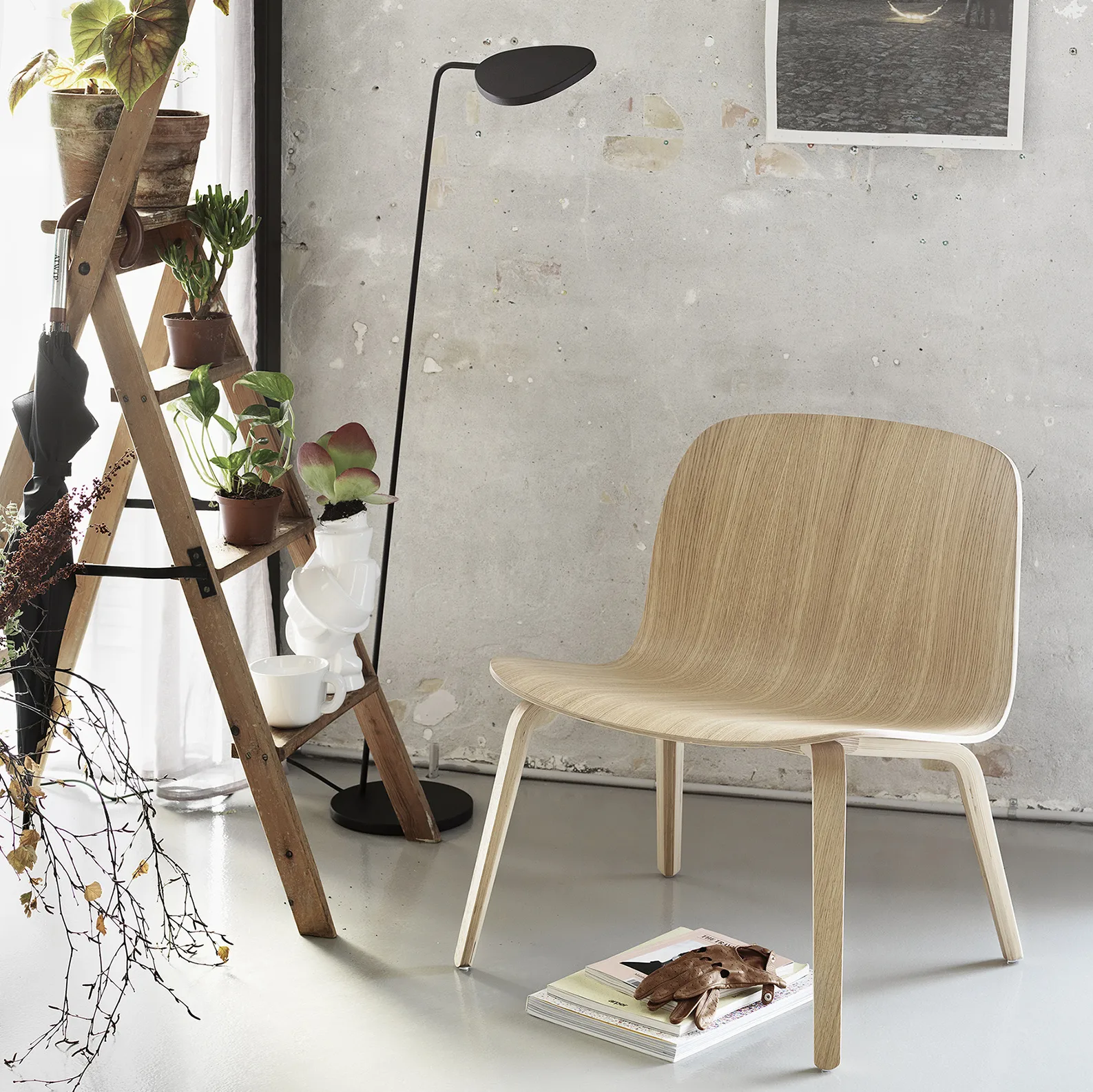 Leaf Gulvlampe, svart Muuto