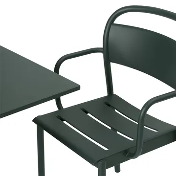Linear Steel Armchairstol med armlener - Dark green - Muuto