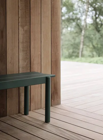 Linear Steel Bench benk 110x34 cm - Dark green - Muuto