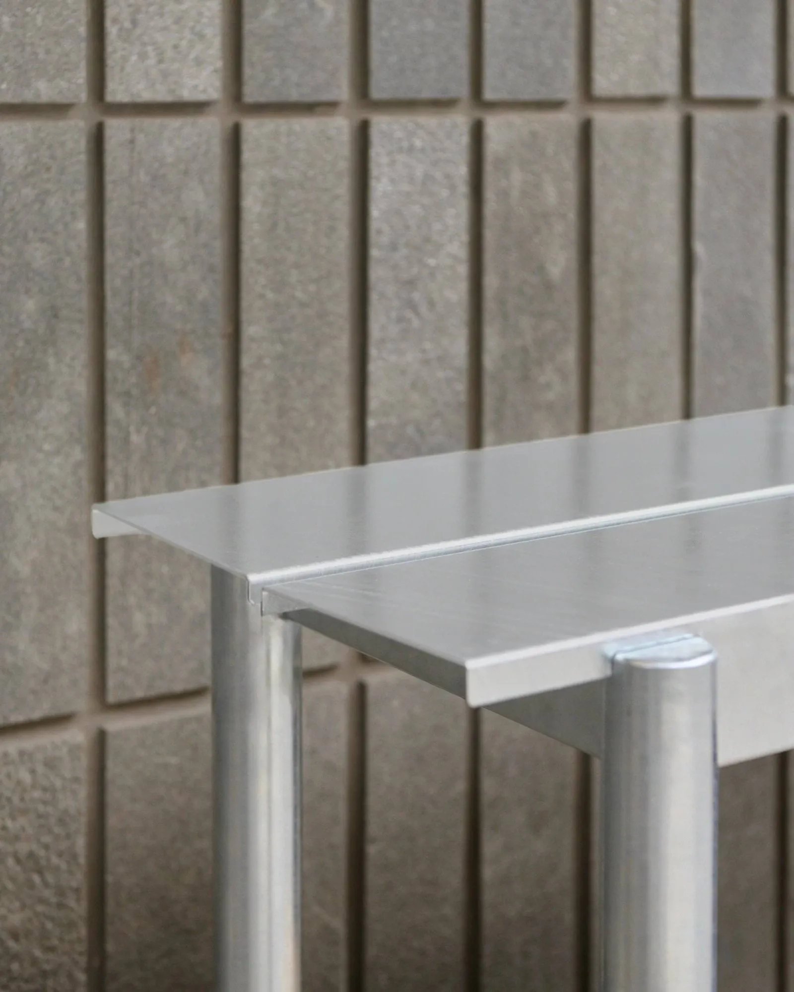 Linear Steel Bench benk 110x34 cm, Warm galvanized steel Muuto