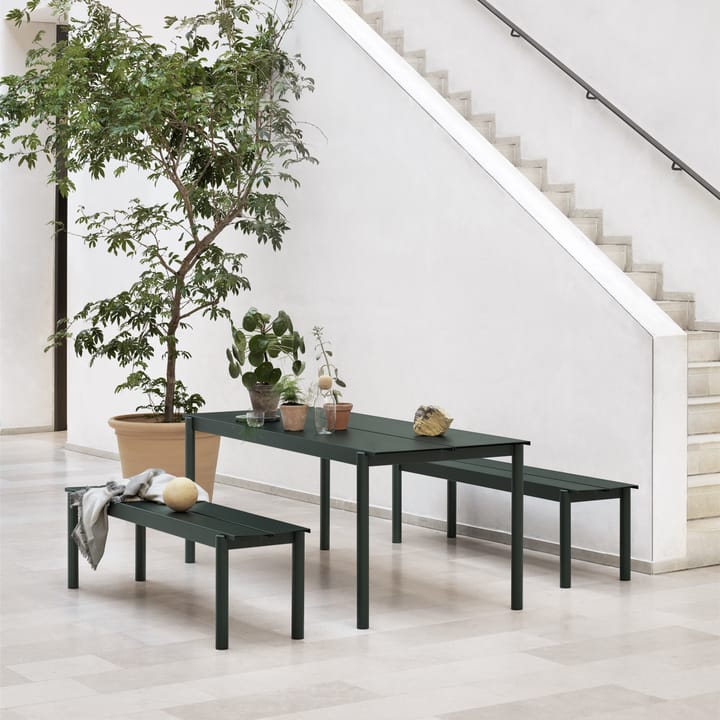 Linear steel table stålbord 200 cm - mørkegrønn - Muuto