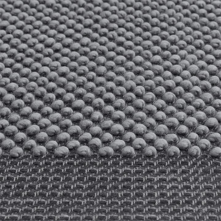 Pebble gulvteppe 200x300 cm - mørkegrå - Muuto