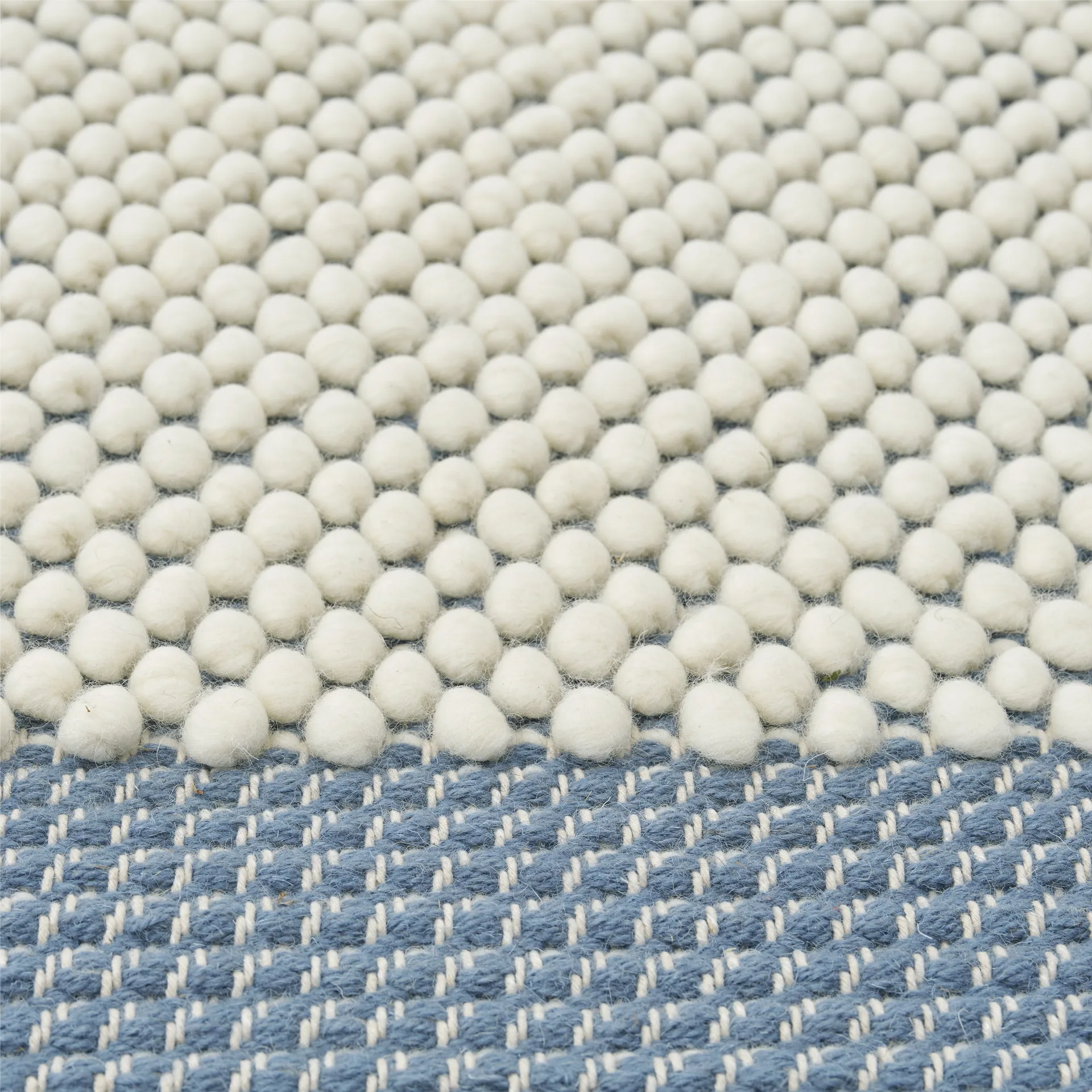 Pebble gulvteppe 200x300 cm, Pale blue Muuto