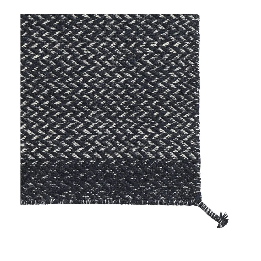 Ply ullteppe 80x200 cm, Midnight blue Muuto