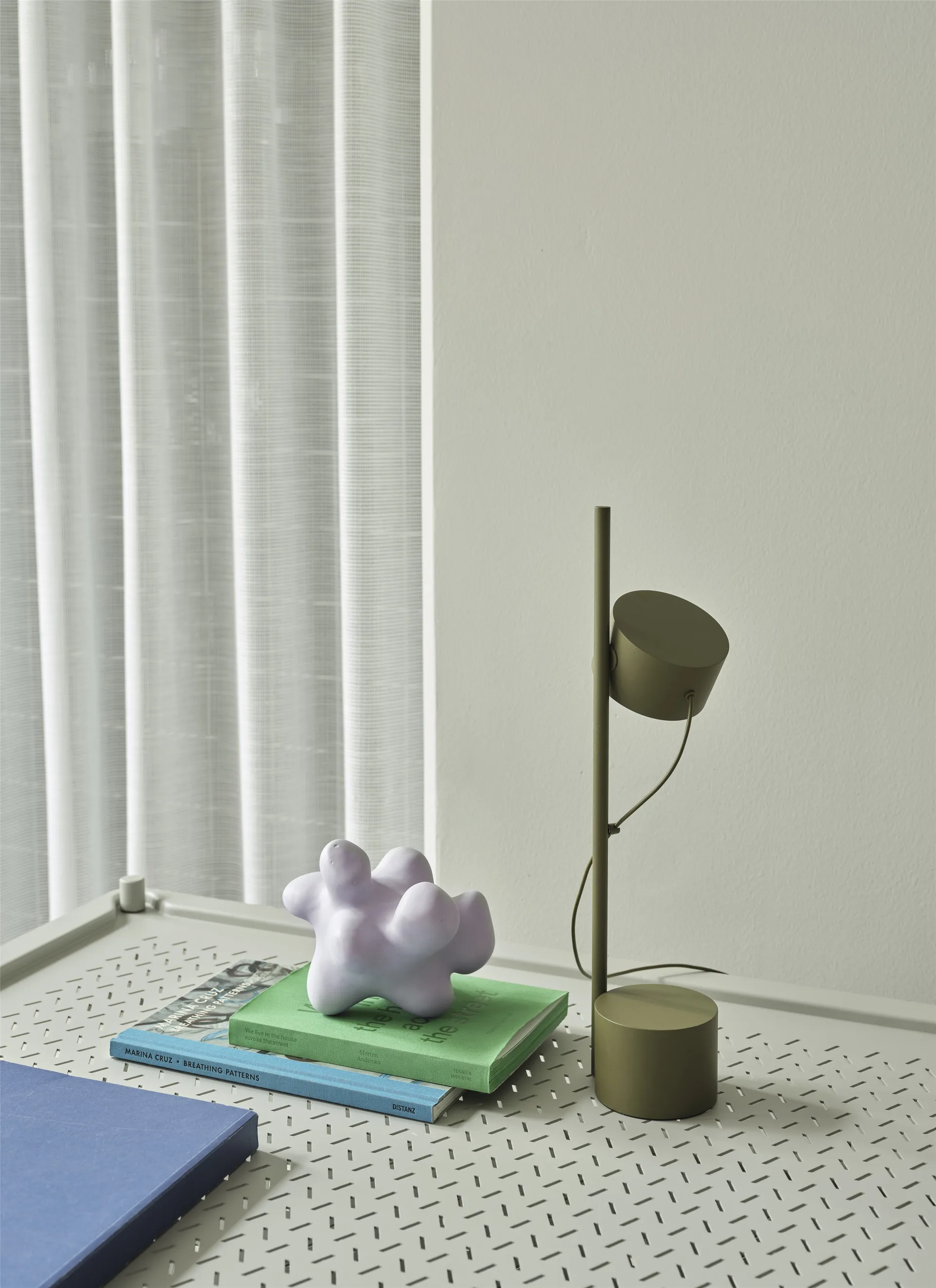 Post bordlampe, Brown-green Muuto