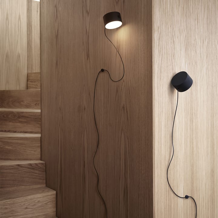 Post vegglampe, Svart Muuto