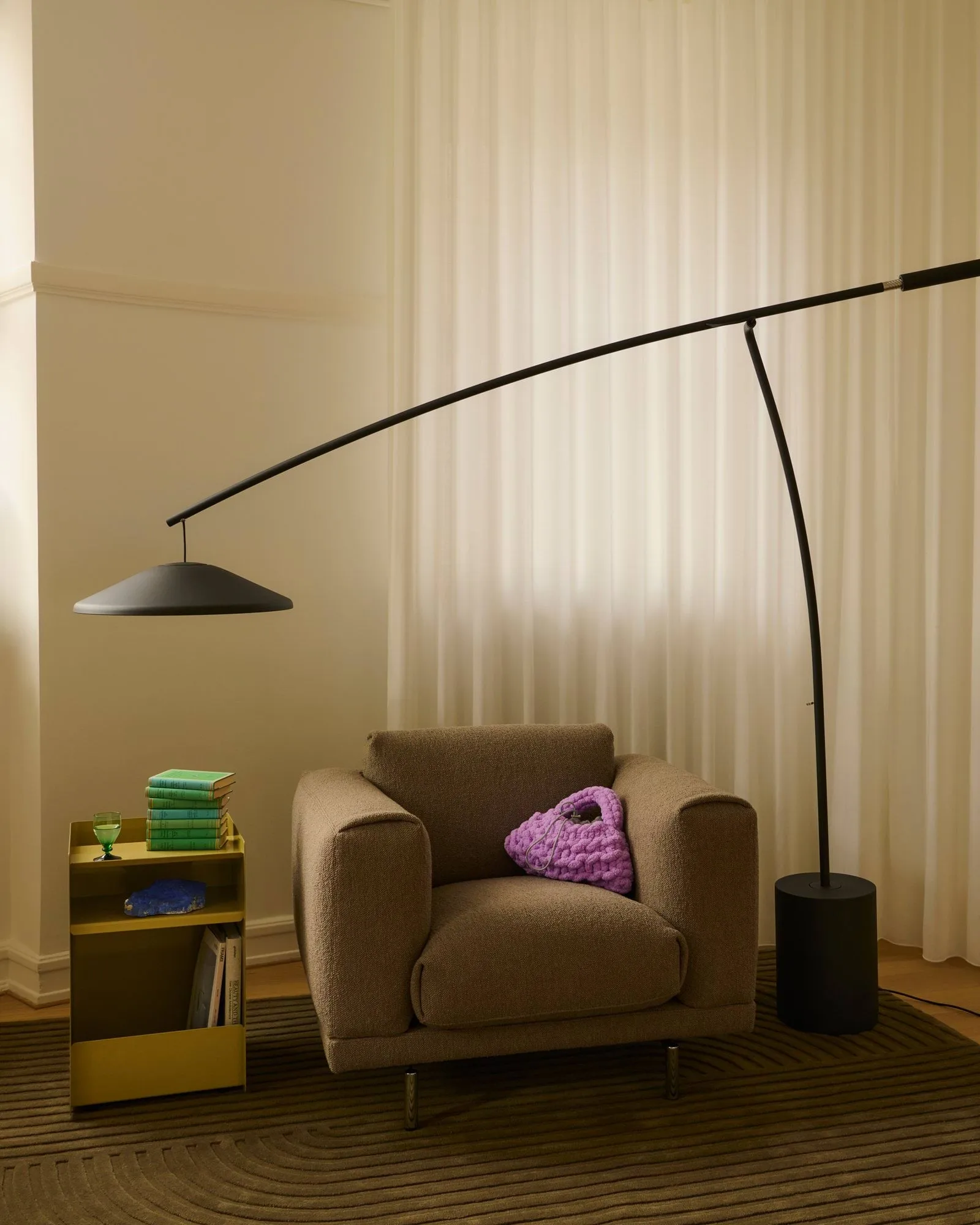 Rest Lounge Chair lenestol, Hearth 6-svarte ben Muuto