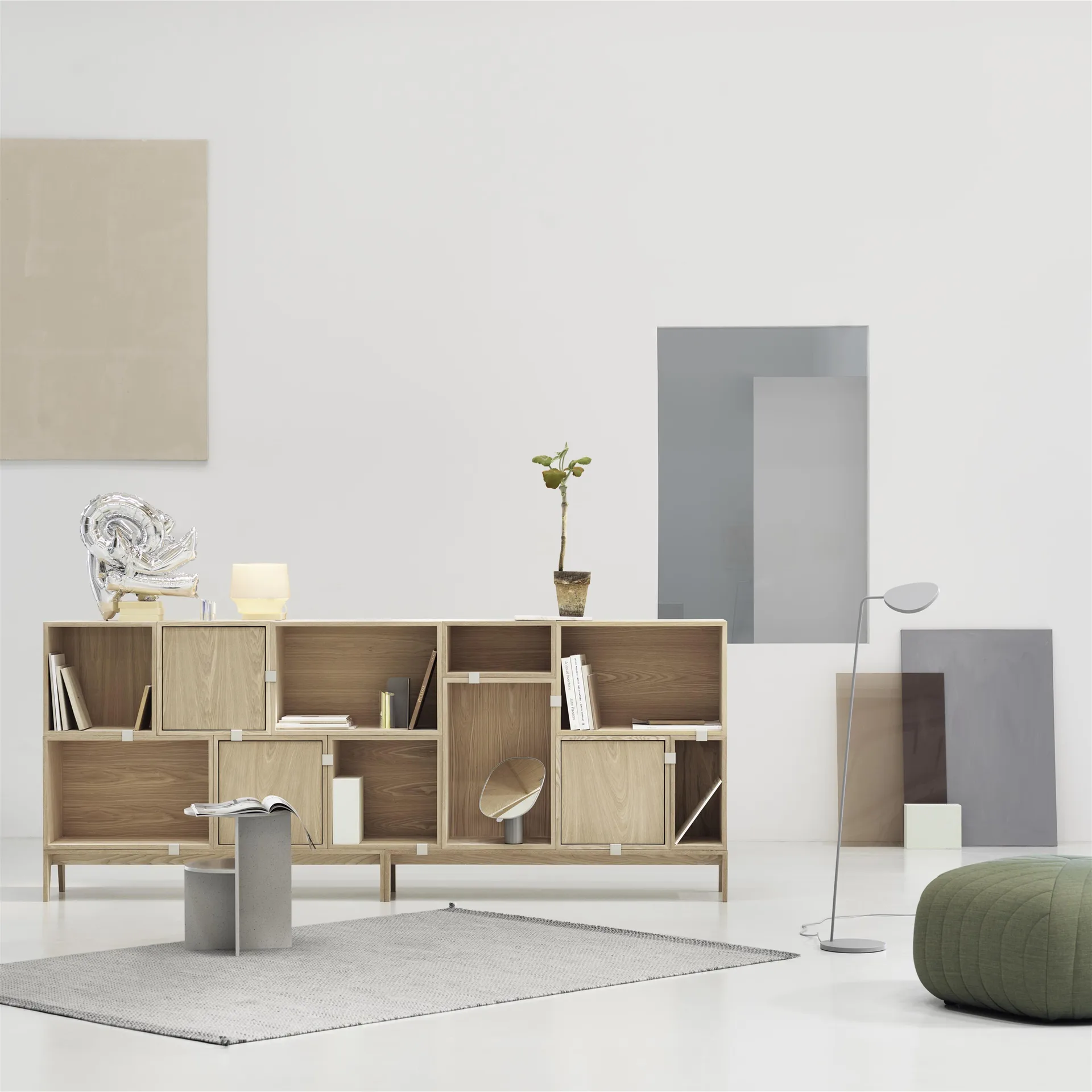 Stacked 2.0 hyller med ryggskive, large, eik Muuto