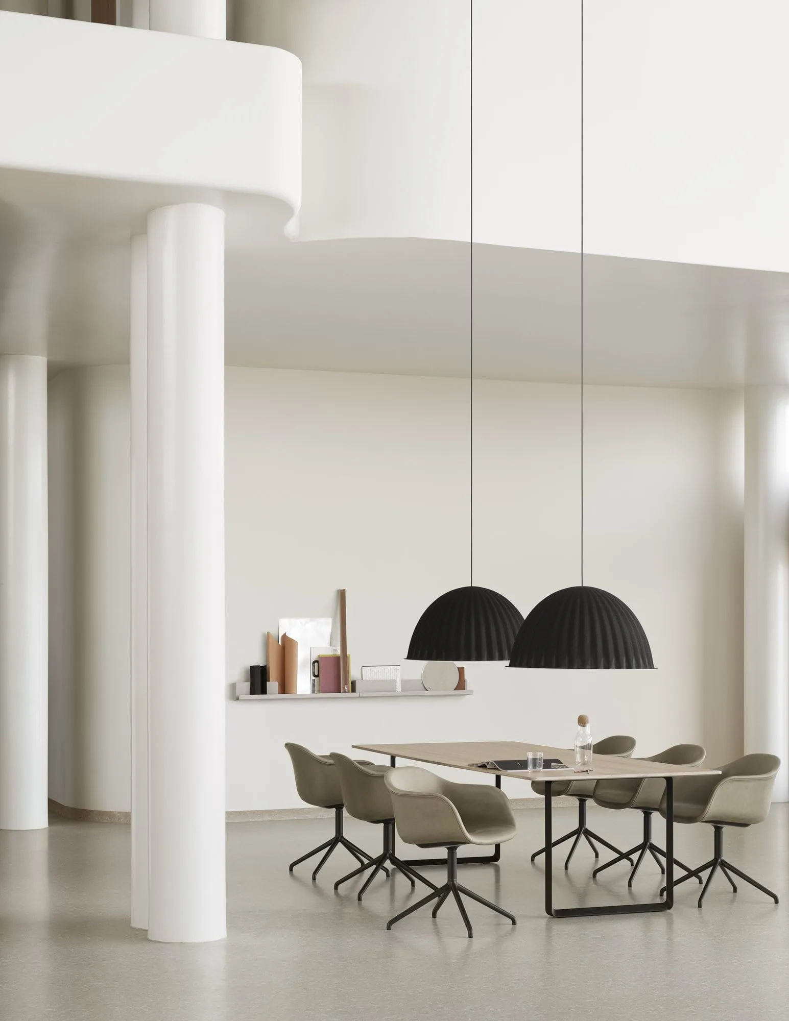 Under the bell taklampe Ø 55 cm, Blue grey Muuto