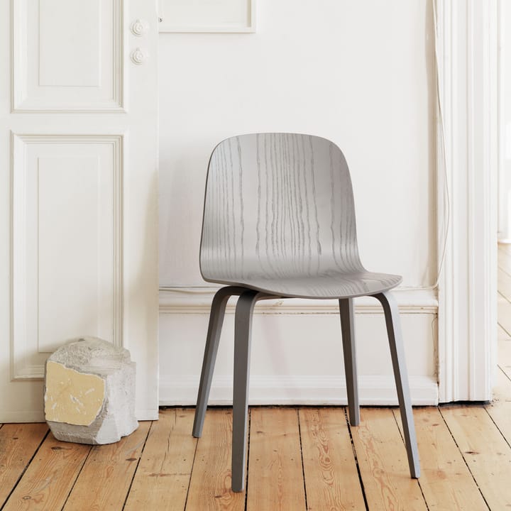 Visu Chair stol understell av tre, grå Muuto