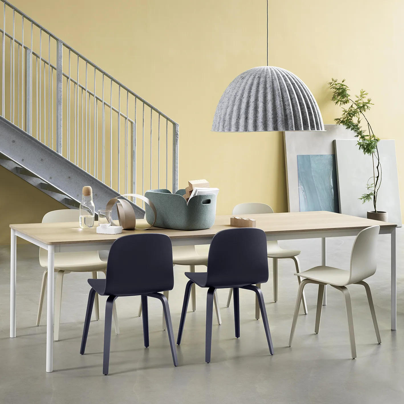 Visu Chair stol understell av tre, Sand Muuto