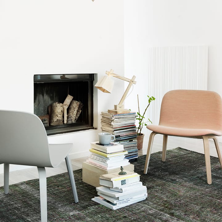 Wood skrivebordslampe - hvit ledning - Muuto