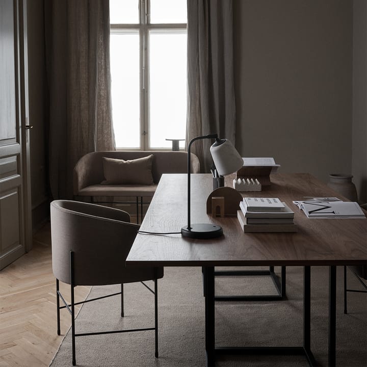 Florence spisebord rektangulært, Walnut, sort stativ New Works
