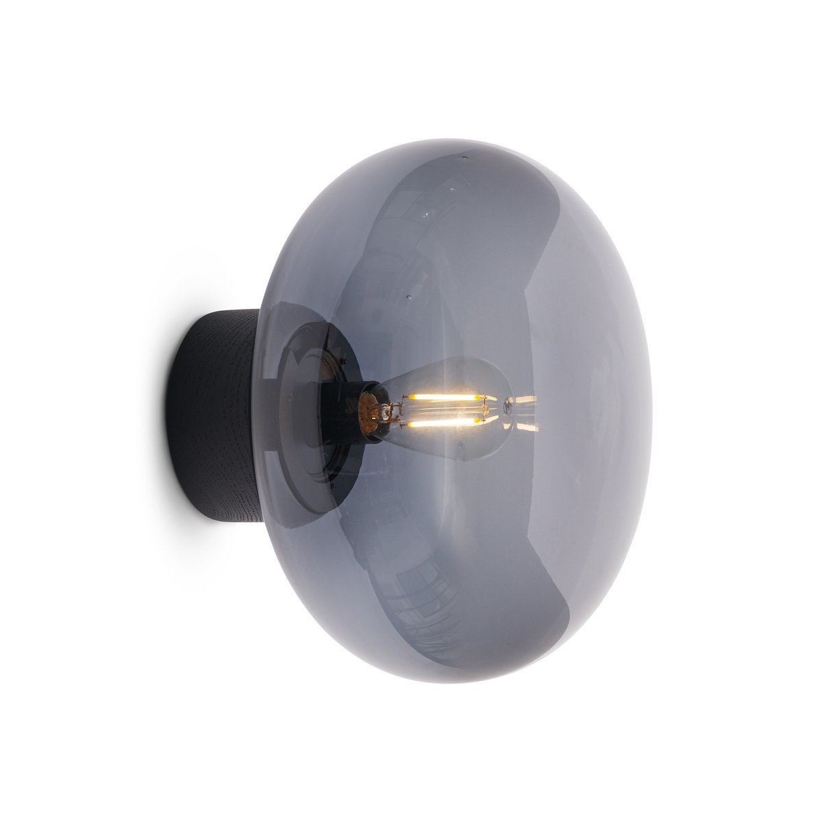Bilde av New Works Karl-Johan vegglampe Black stained oak-smoked glass