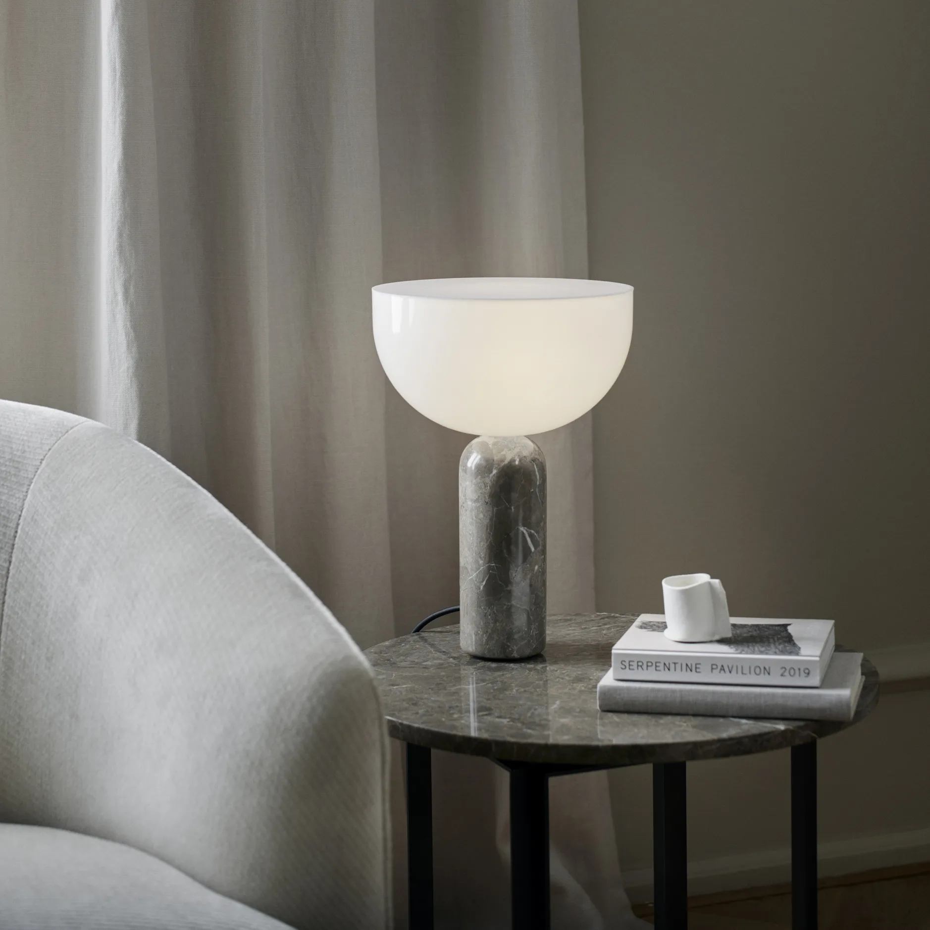 Kizu bordlampe small, Gris du marais New Works