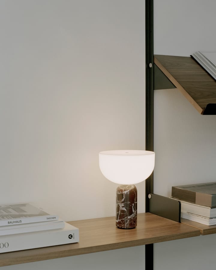 Kizu bærbare bordlampe, Rosso Levanto New Works