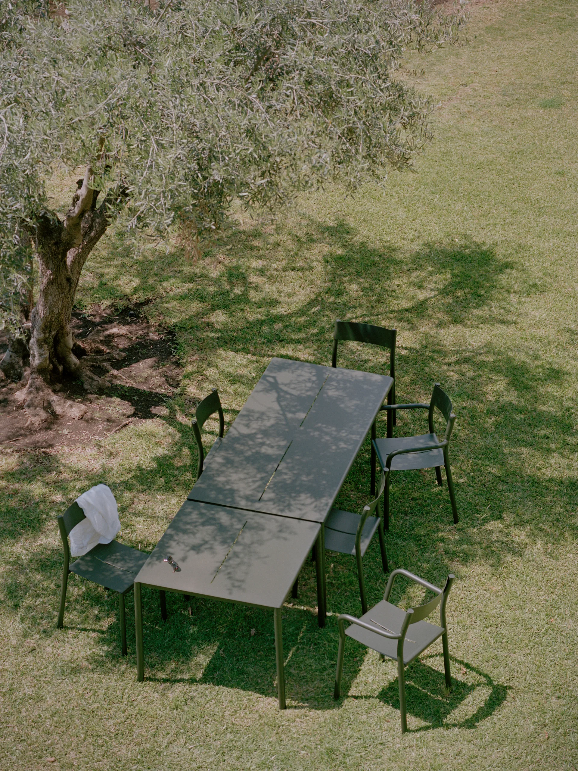 May Tables Outdoor bord 170x85 cm, Dark Green New Works