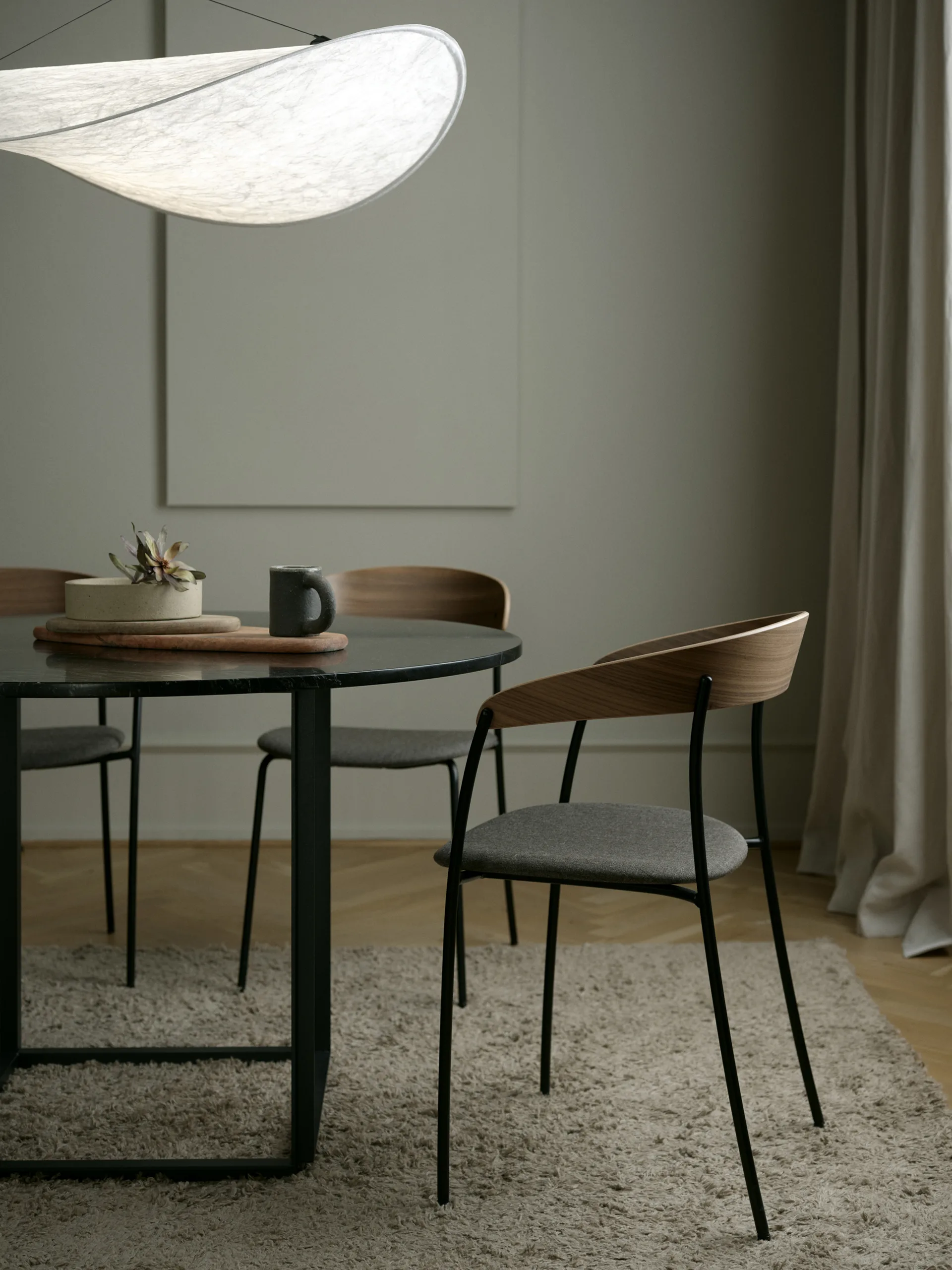 Missing karmstol, Valnøtt-Molly 2 170 New Works