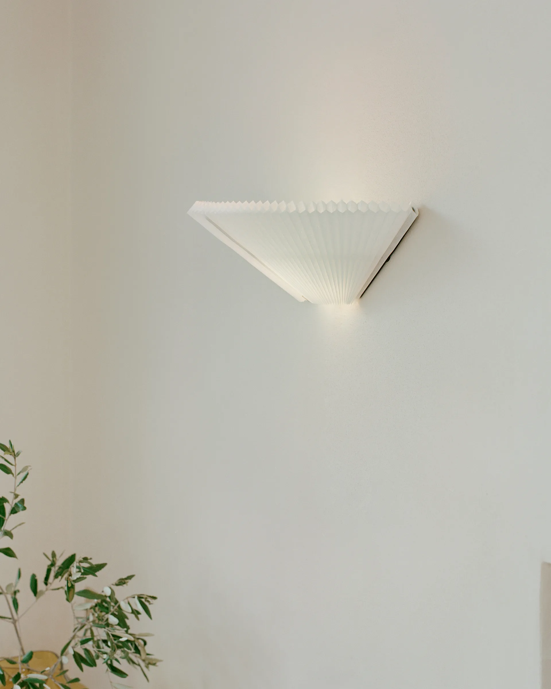 Nebra vegglampe Ø27-40 cm, White New Works