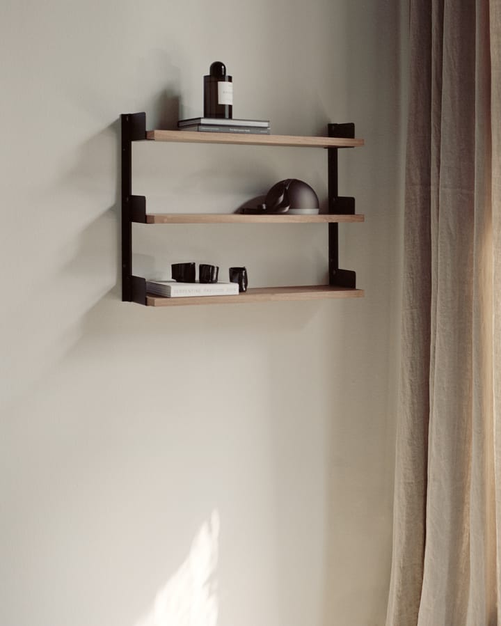 New Works Tea Shelf vegghengt hylle 46x62,5 cm - Valnøtt - New Works