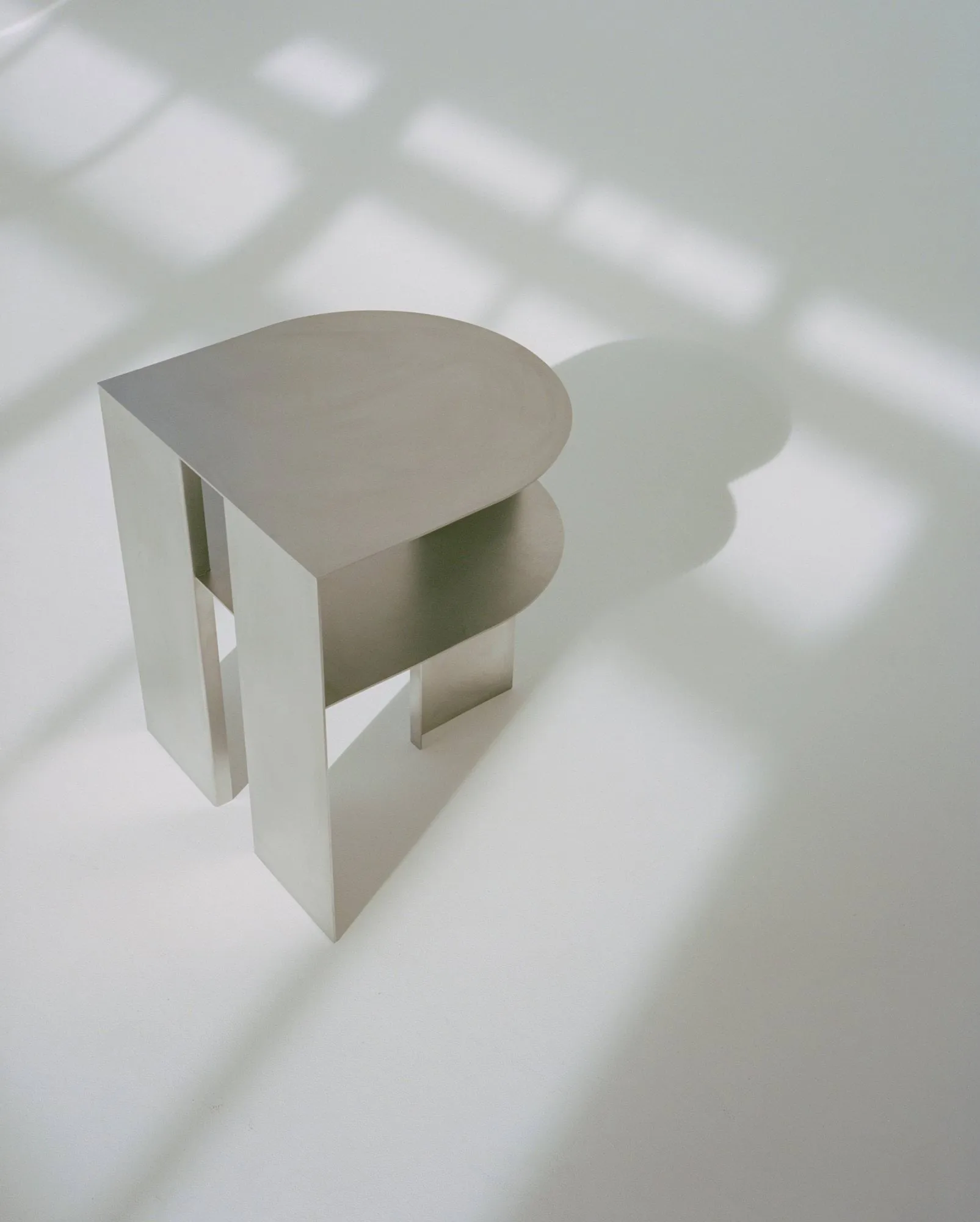 Rand sidebord, Stainless Steel New Works