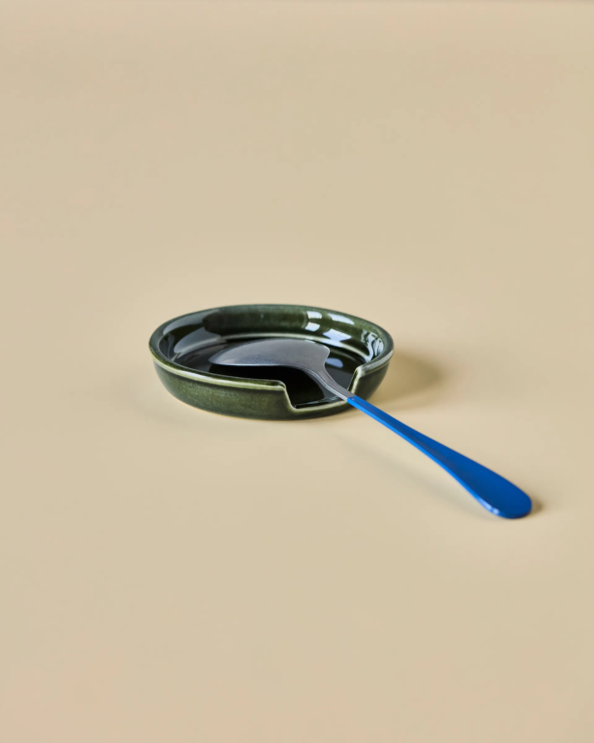 Hale skjeholder, Grønn Nicolas Vahé