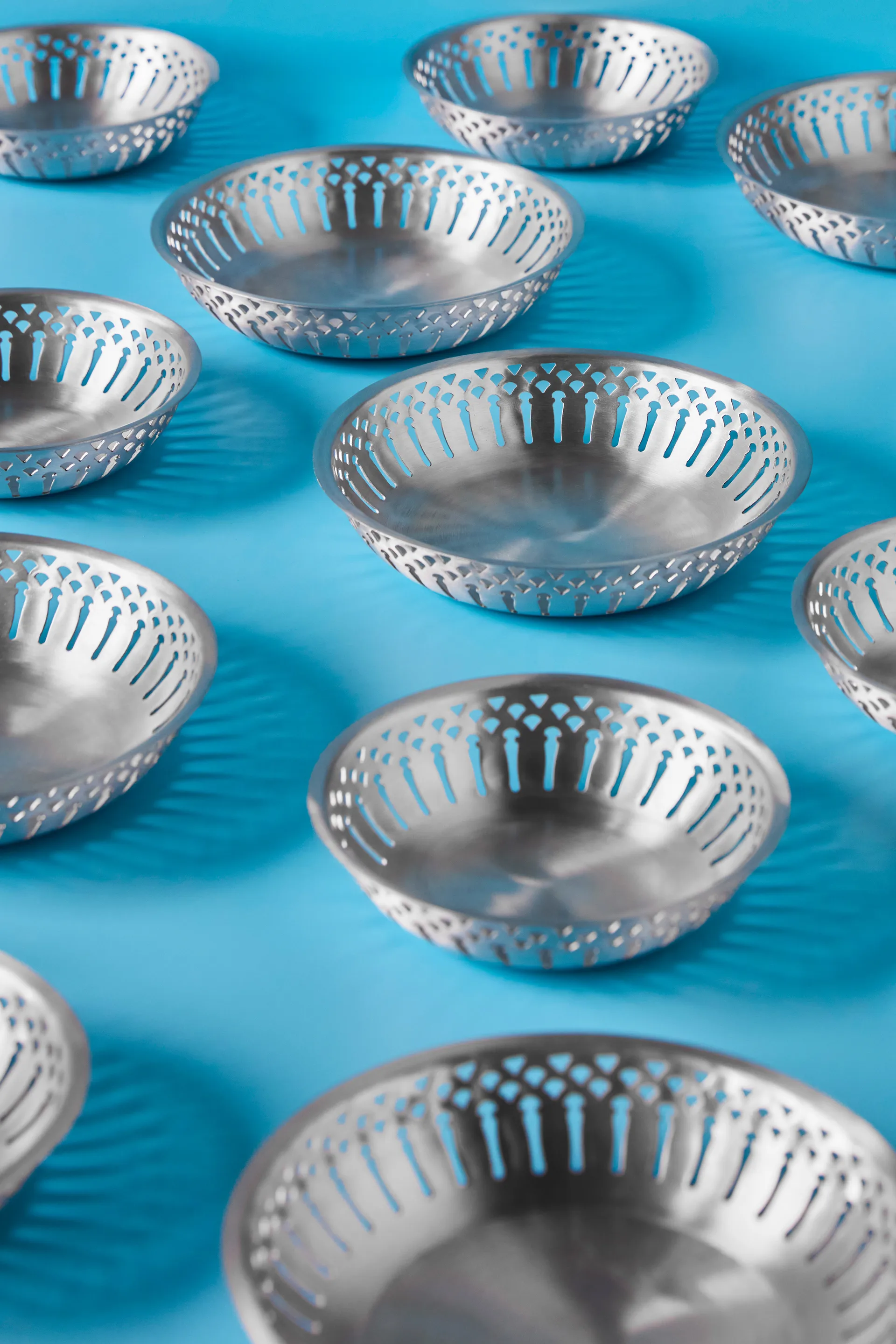 Nicolas Vahé brødkurv 2 deler, Antikk sølvfinish Nicolas Vahé