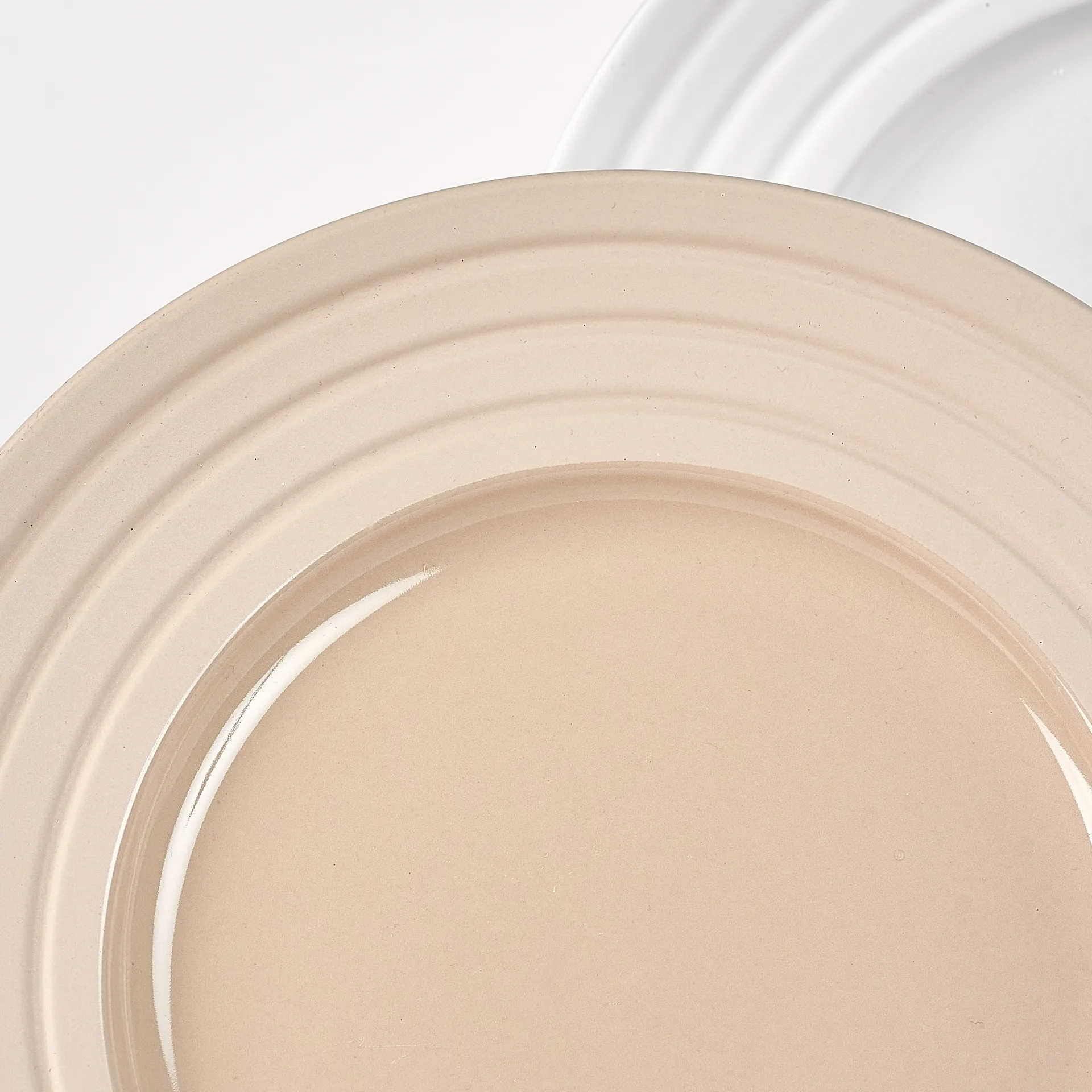 Lines tallerken Ø27 cm, Beige NJRD