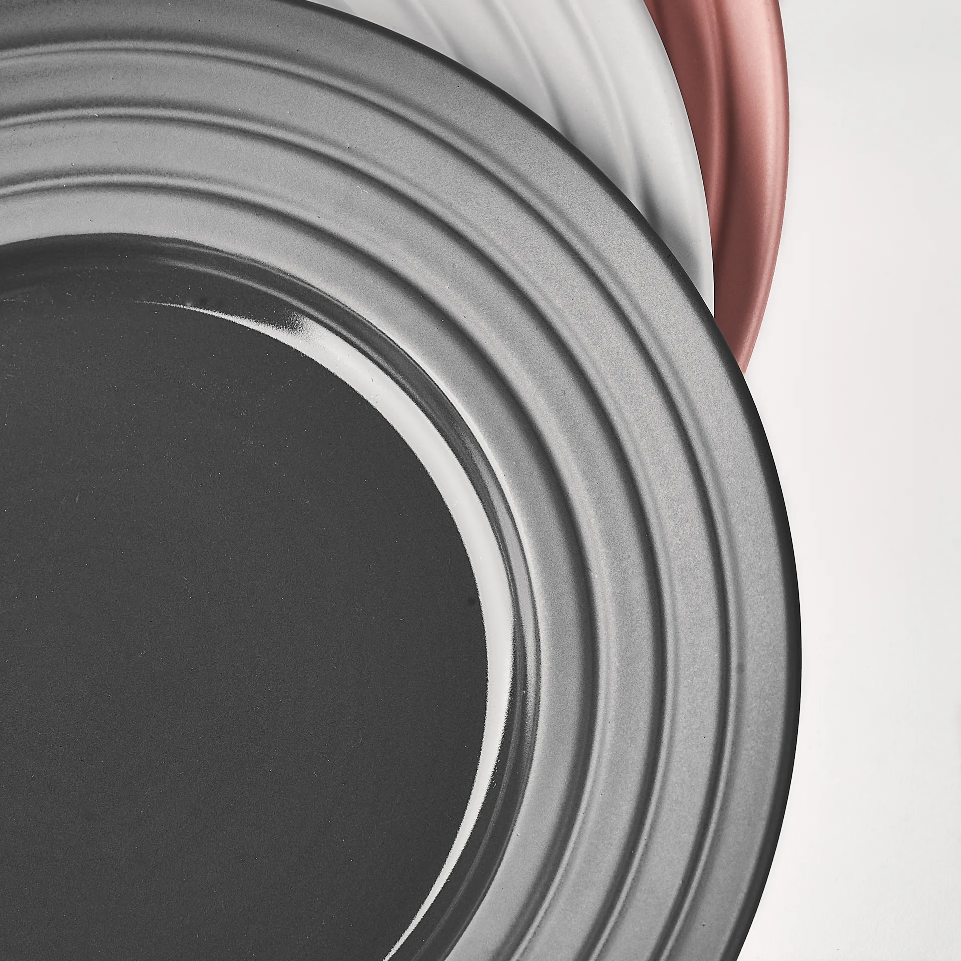 Lines tallerken Ø27 cm, Mørkegrå NJRD