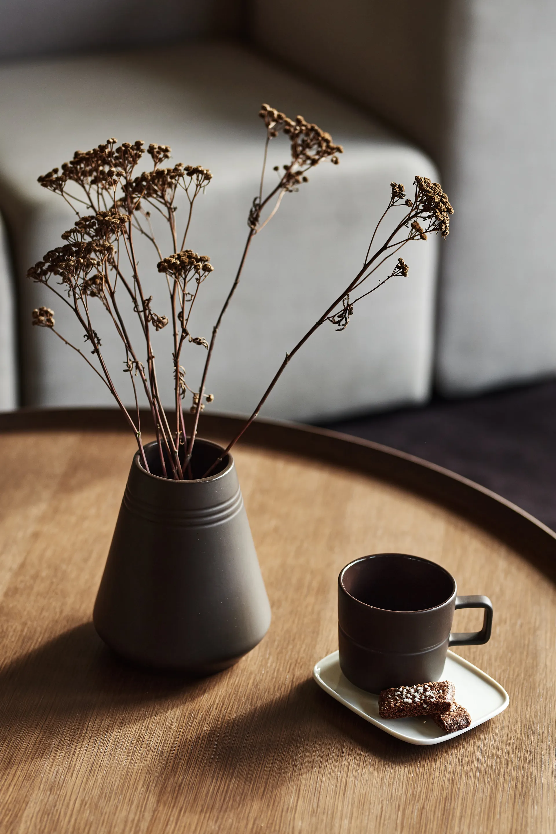 LInes vase 18 cm , Brun NJRD