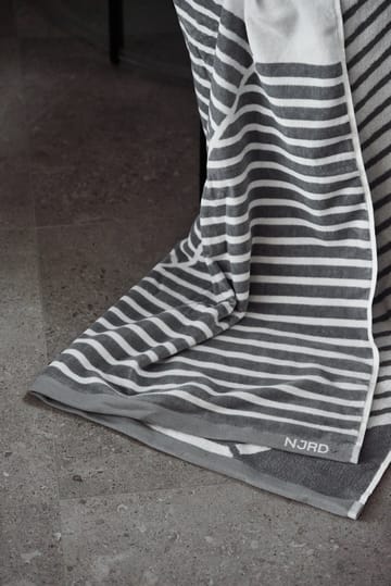 Stripes badehåndkle 100 x 150 cm - Grå - NJRD