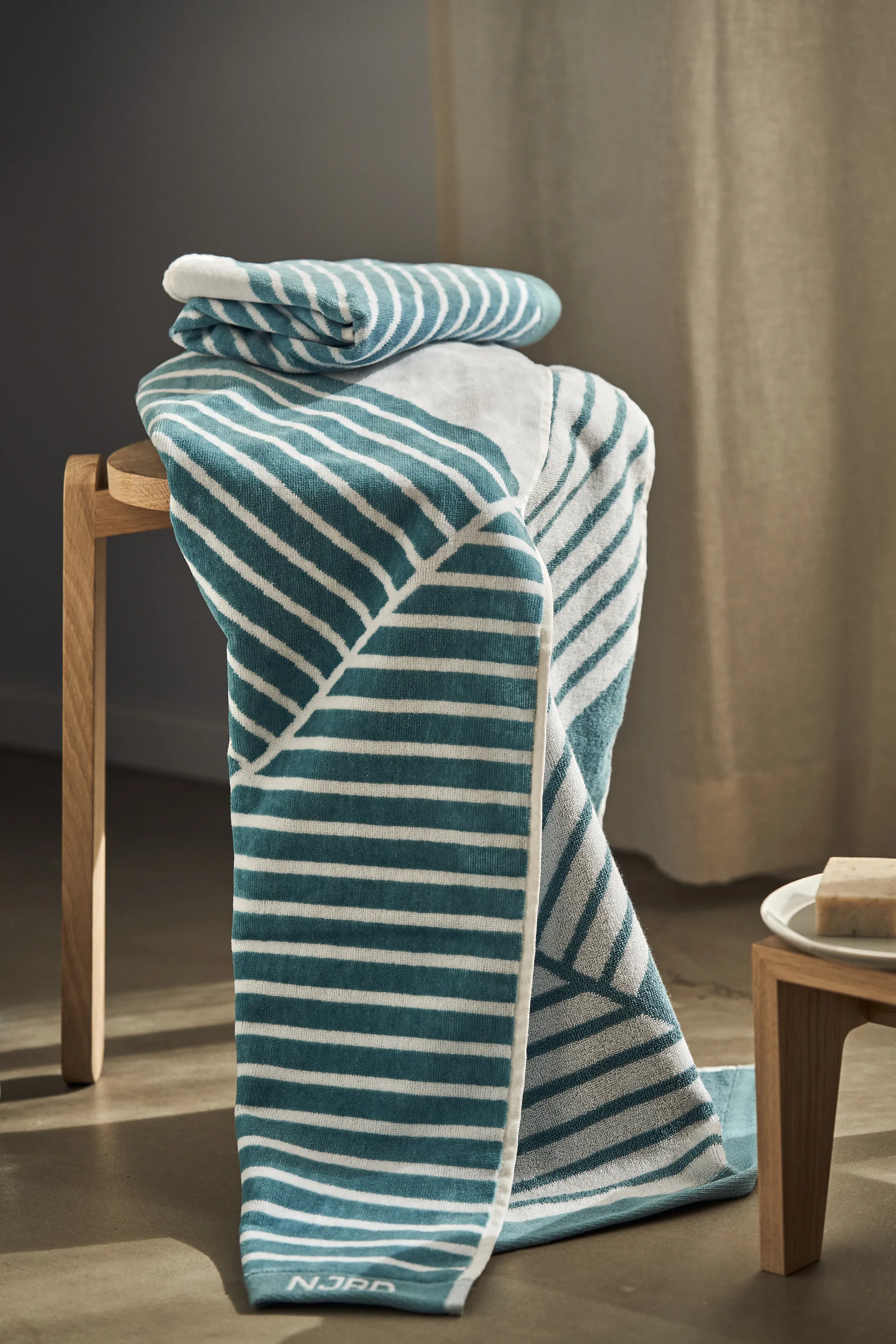 Stripes håndkle 50 x 70 cm Special Edition 2022, Turkis NJRD