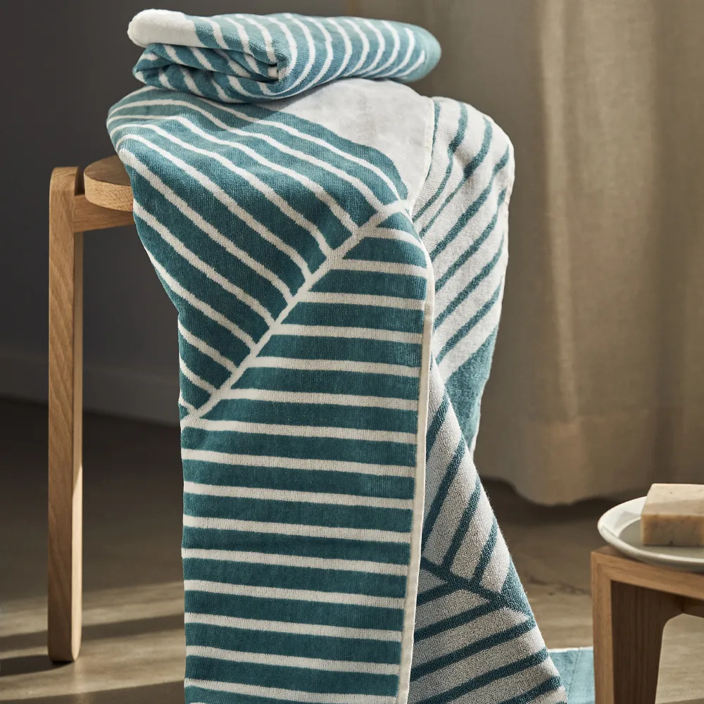 Stripes håndkle 50 x 70 cm Special Edition 2022, Turkis NJRD