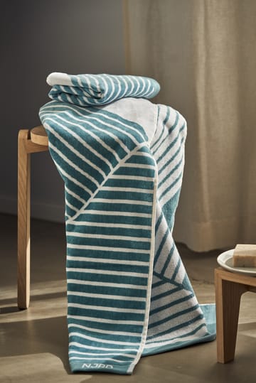 Stripes håndkle 70 x 140 cm Special Edition 2022 - Turkis - NJRD