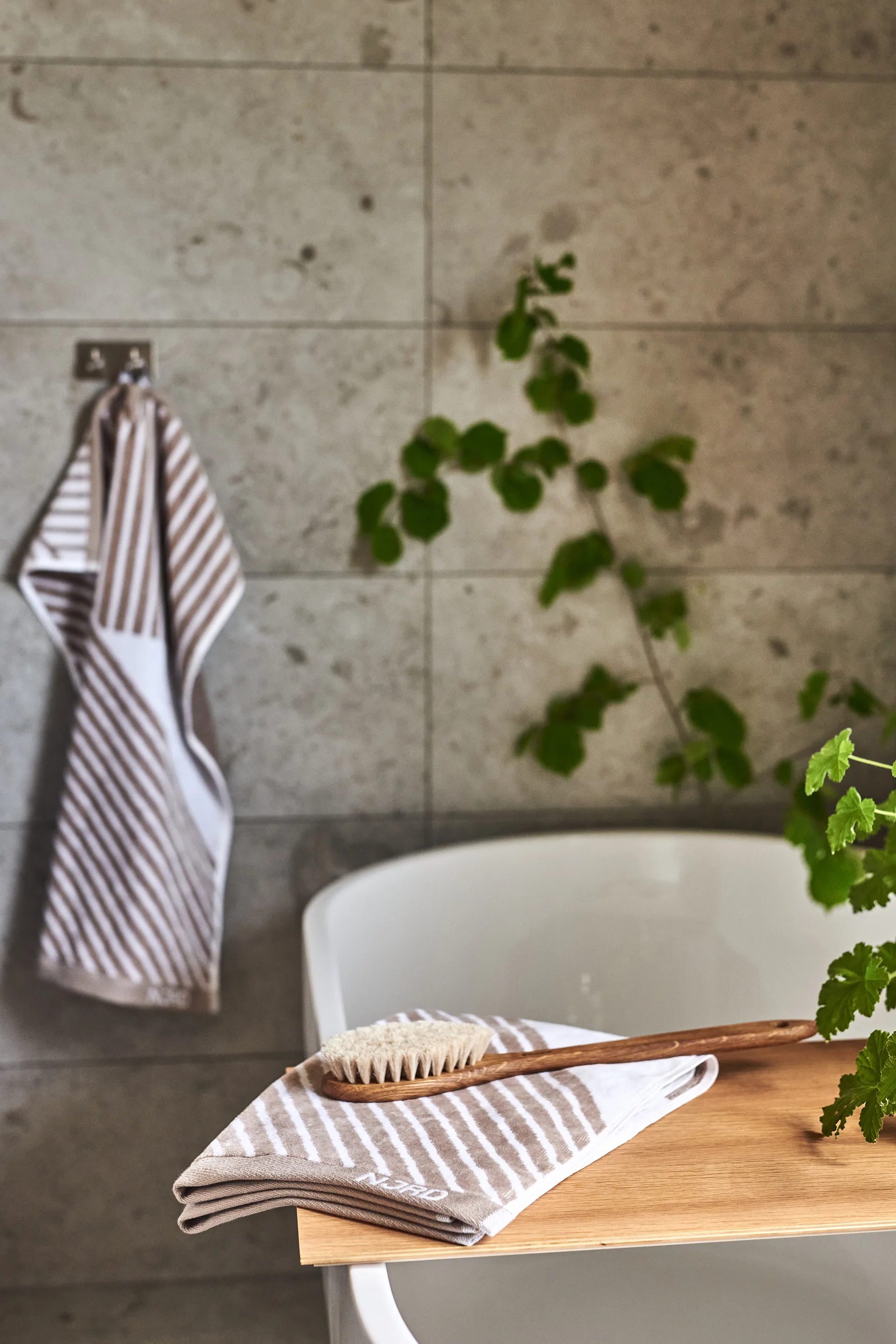Stripes håndklesett 4 deler - Beige,  NJRD
