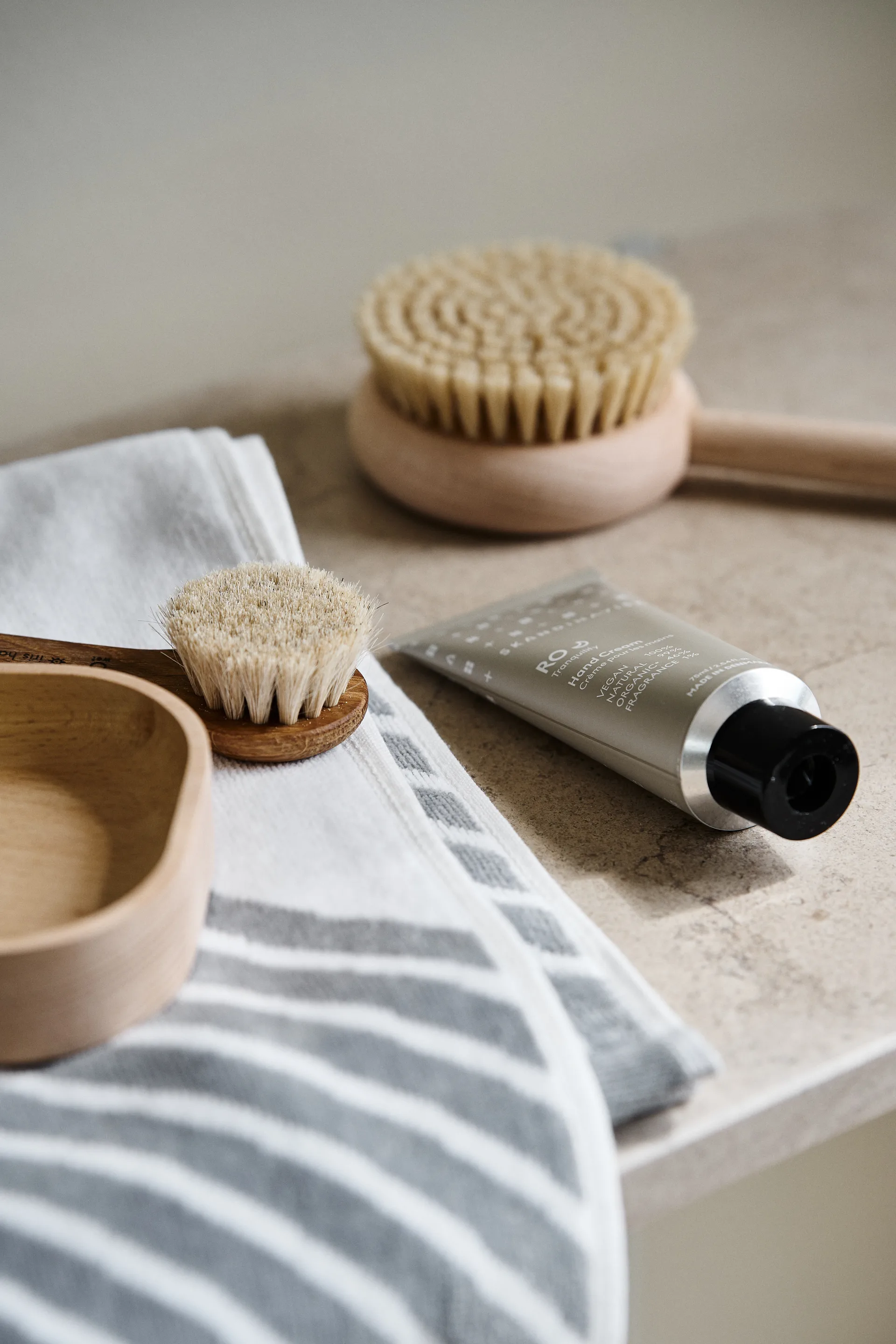 Stripes håndklesett 4 deler - Grå NJRD