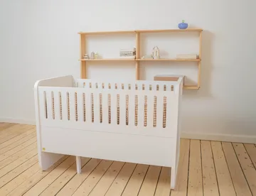 Form baby & juniorseng 166x77,5x87 cm - Hvit - Nofred