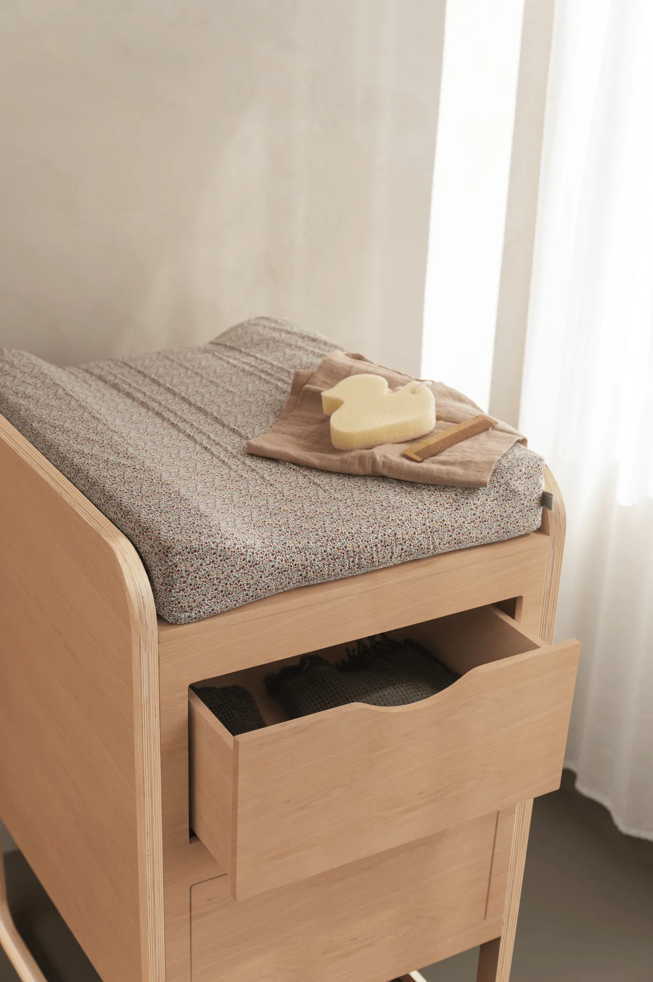 Form stellebord 65,4x56x95 cm, Eik Nofred