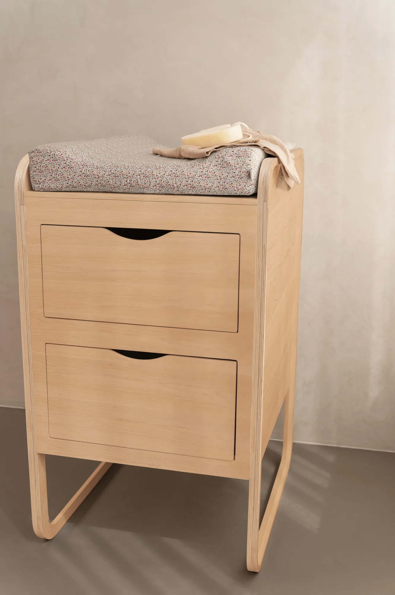 Form stellebord 65,4x56x95 cm, Eik Nofred